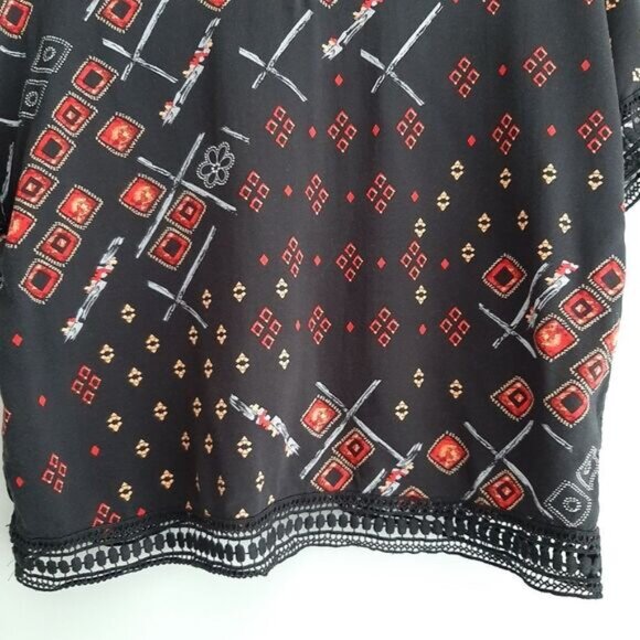 DEVOTED Boho Lace Trim & Back Tie Boxy Blouse Black Sz S - Picture 12 of 13